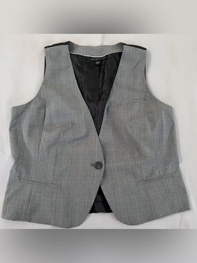 “attention” Women’s Gray Vest Tailored
Black Interior XL